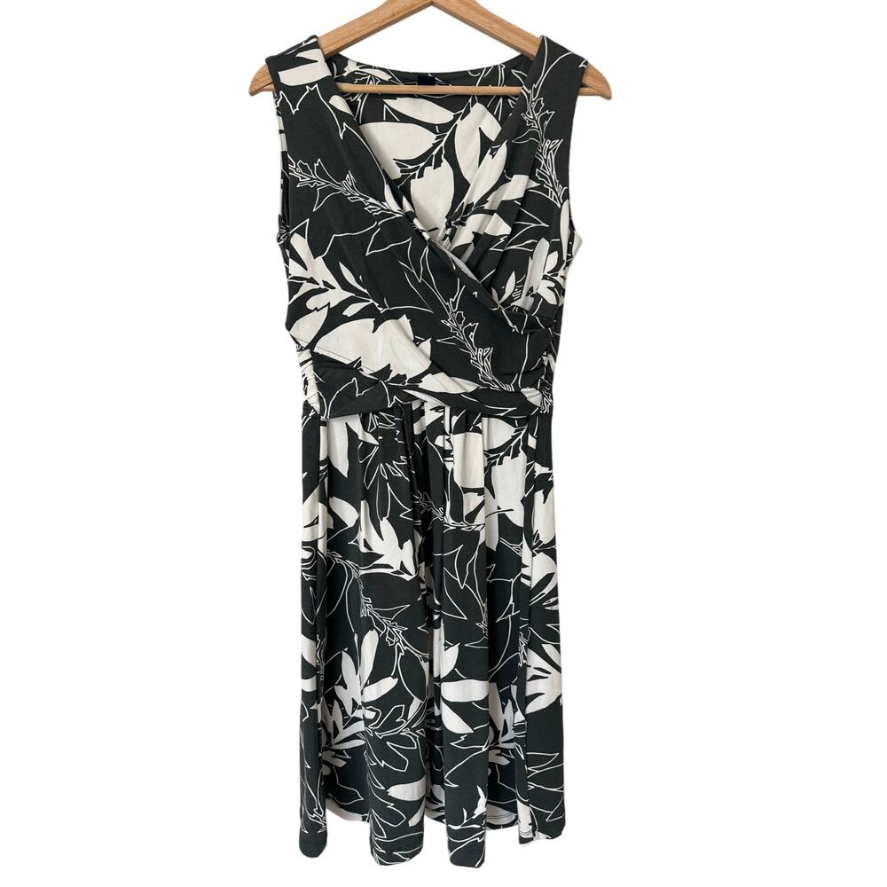 Lands‎ End GREEN and White Faux Wrap Floral Dress Size Small (read)